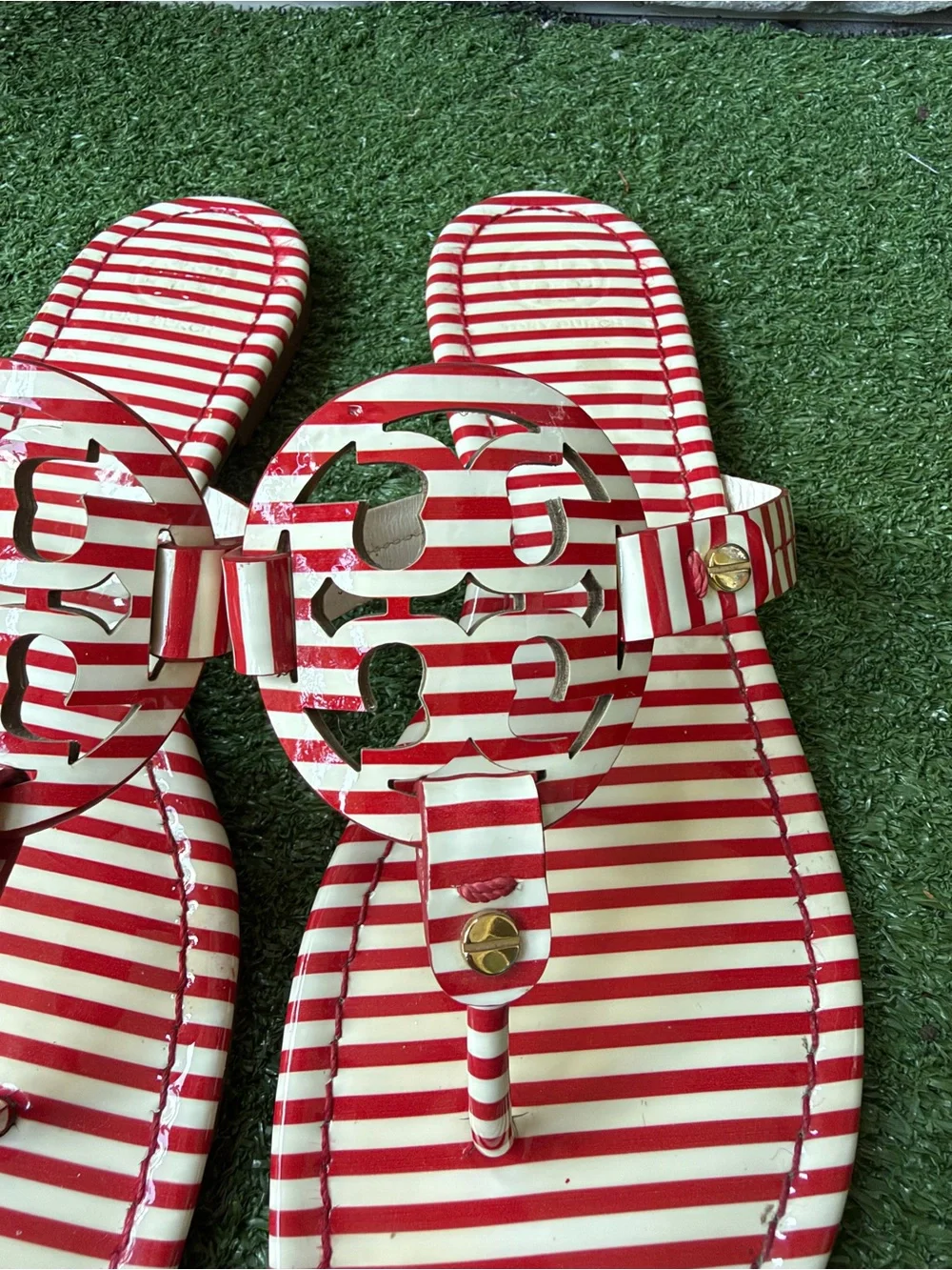 Tory Burch Red/White Stripe Patent Leather Women’s Miller Thong